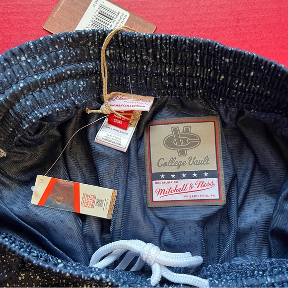 Georgetown Hoyas Mitchell & Ness Shorts Sz L 1996 Swingman Blue Gradient - Picture 3 of 4